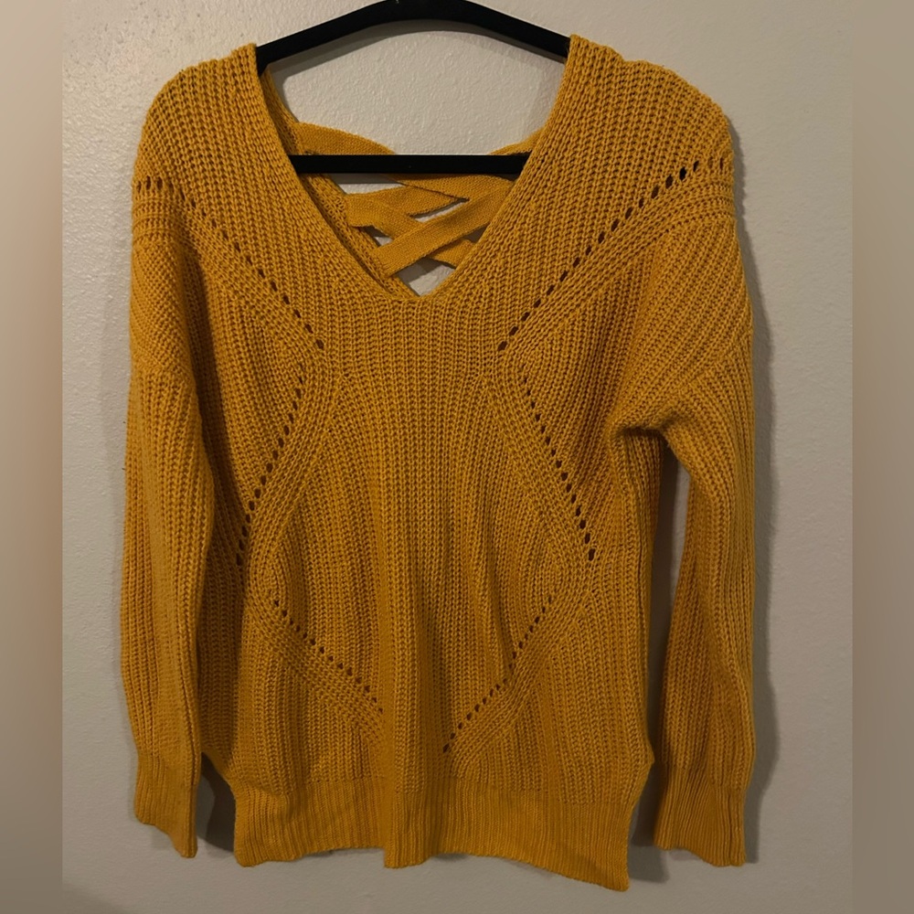 Charlotte Russe size Small yellow knit sweater